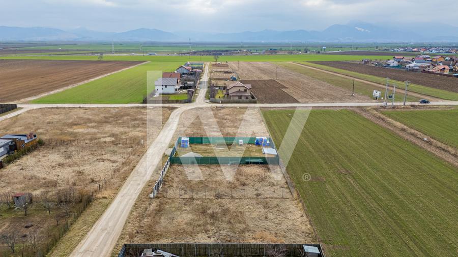 REZERVAT! Teren intravilan Hărman, 500 mp, zonă bună, vecinătăți construite