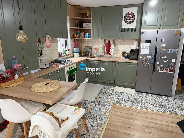 Apartament 3 cam,  semi - decomandat, de vanzare zona Tatarasi - Dispecer