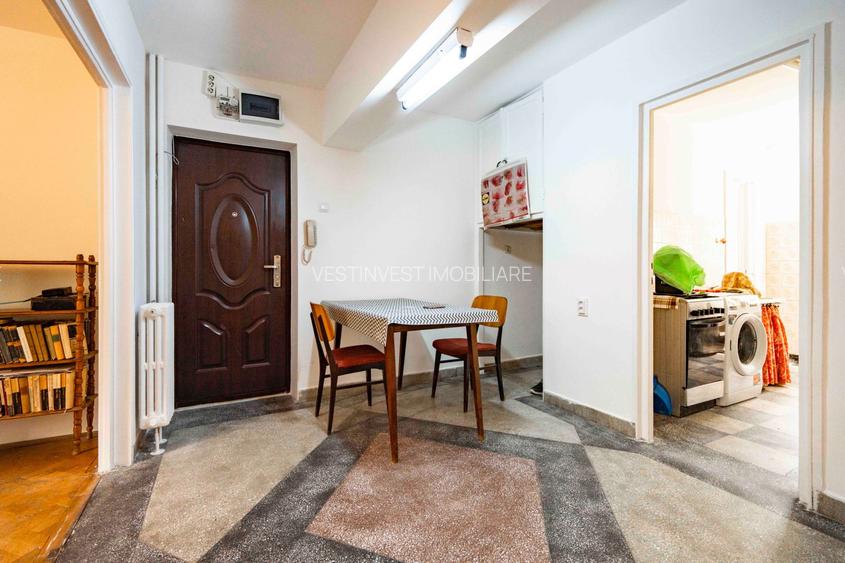 Apartament 3 camere etaj 3 Decebal - 5