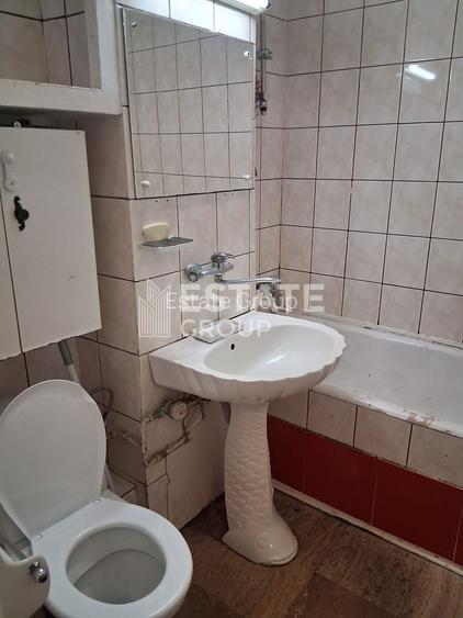 Apartament 3 camere, decomandat, Lipovei