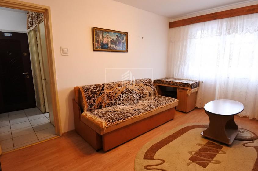 Zona Mioritei - Costache Negri - apartament 2 camere semidecomandat