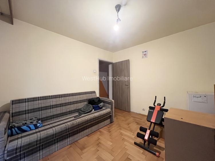 Apartament cu 3 camere, 72mp utili, etaj 2, decomandat - zona Lunei - 6