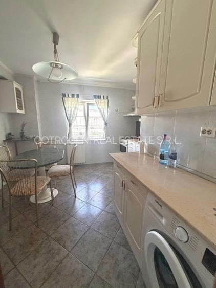 Apartament de 3 camere  - zona DECEBAL - 9