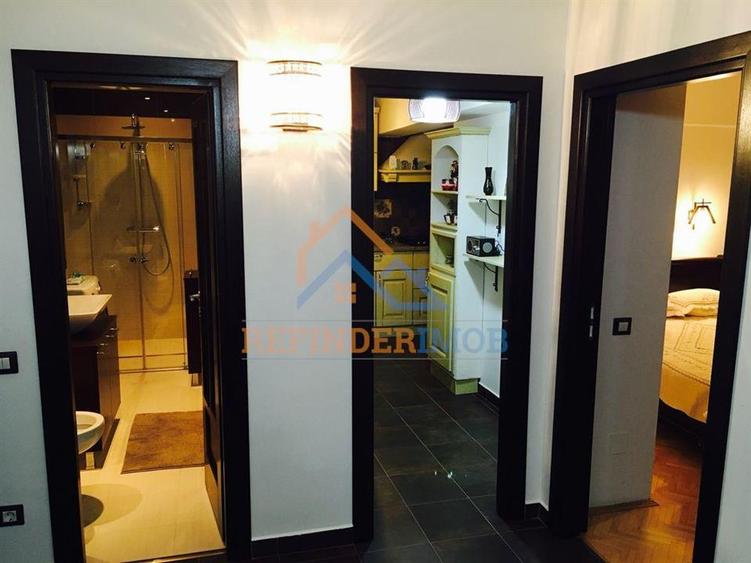 Apartament 2 camere Blv Unirii vedere catre bulevard etaj intermediar