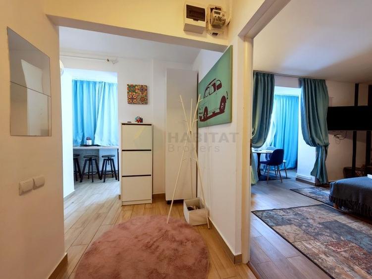 Spațioasă, luminoasă, complet renovată și mobilată, Bloc UNIC