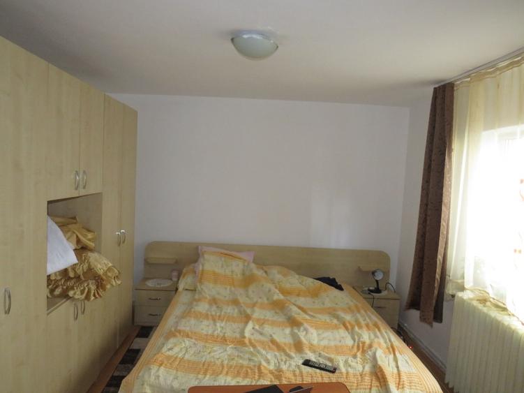 Casa 4 camere zona Pandurasu Targu Jiu Gorj