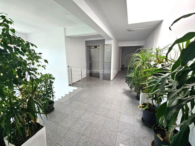 Penthouse cu vedere spre munti, terasa, boxa, Avantgarden 0% Comision - 23