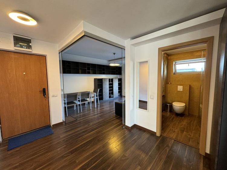 Apartament cu vedere libera catre lacul Herastrau, garaj si mobilier modern