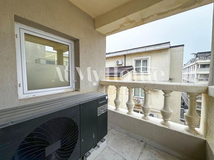Duplex penthouse spatios si luminos cu 4 camere, nemobilat LUX, parcare, terasa