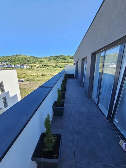 Apartament la cheie, decomandat, parcare, zona Terra