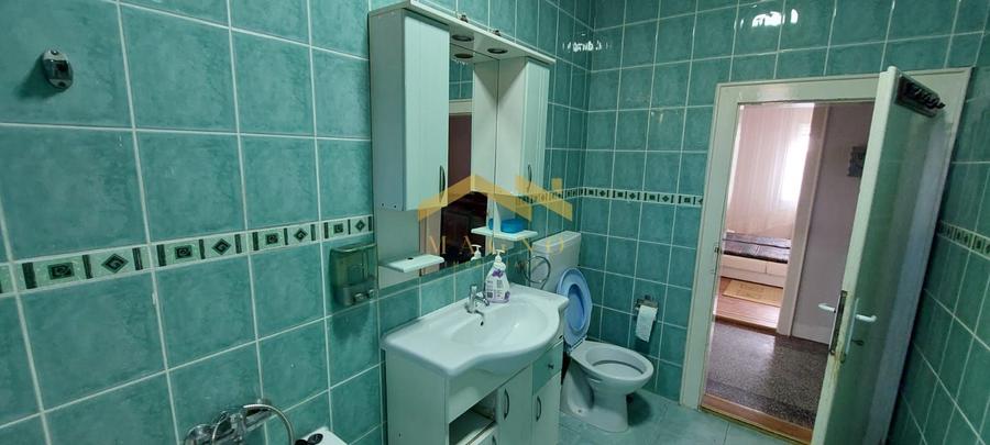 Casa de vanzare in Vladimirescu in zona primariei.
