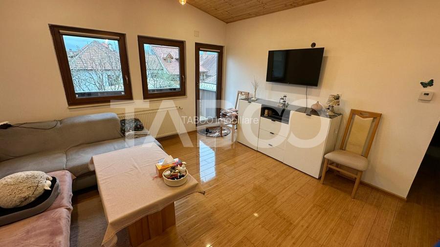 Casa cu acces auto  2 apartamente separate garaj zona Piata Cluj Sibiu - 8