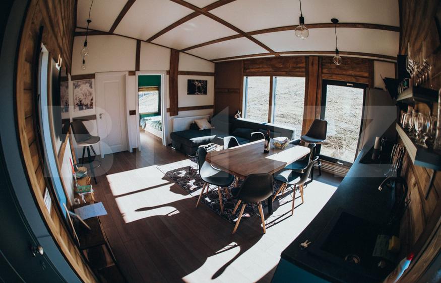 Cabana Tiny House, cu 2 ha teren intravilan, în Bucovina, Moldovita