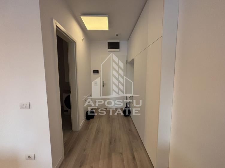 Apartament cu 3 camere,2 bai de vanzare la Isho, Timisoara