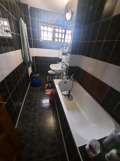 Apartament cu 2 camere, etajul 1/4, zona Podu Ros - 6