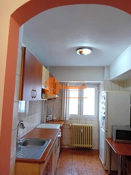 4 camere 100 mp la 250m de metrou si Piața Gorjului