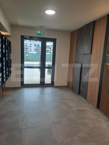 Apartament nou, impecabil, structura mare Tractorul