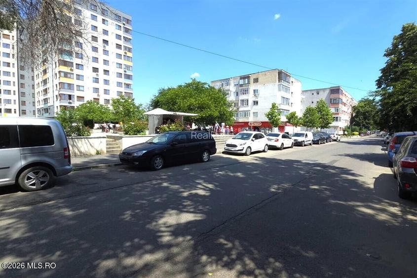 Tomis Nord - Badea Cartan, apartament cu 3 camere, decomandat, etaj 3! - 23
