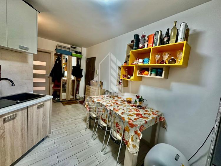 Apartament cu 3 camere, de vanzare, etaj intermediar, zona Soarelui