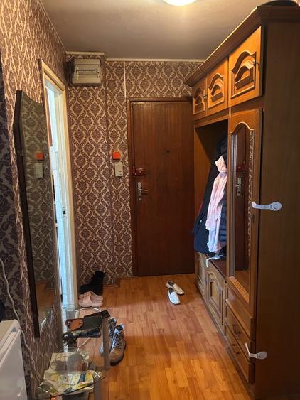 De vanzare apartament cu 4 camere, zona Favorit