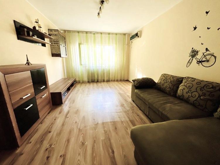 Apartament renovat, 2 camere decomandate, etaj 2 – IC Frimu