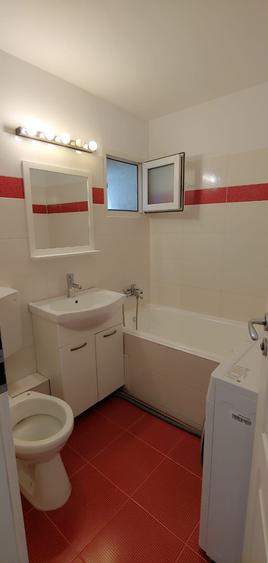Zona Ion Mihalache 3 camere disponibil pentru vanzare