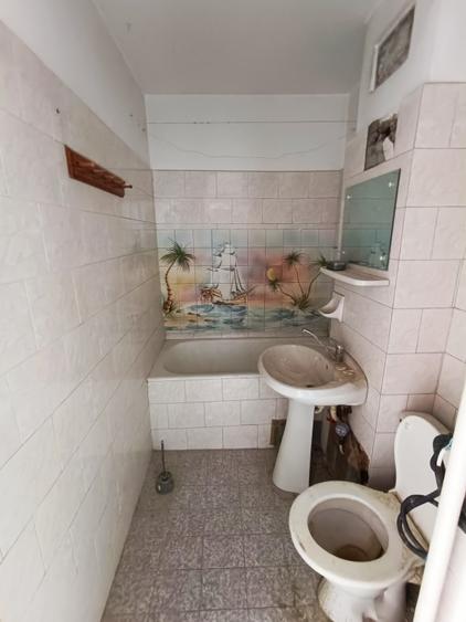Apartament 2 semi, etajul 3 din 4, zona Tic Tac