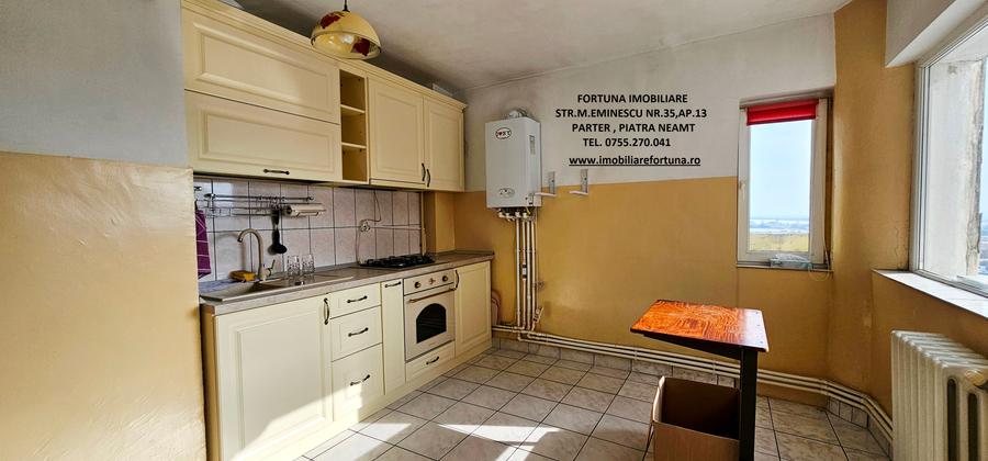 Apartament 3 camere, 2 locuri parcare, view spectaculos, zona Calea Romanului