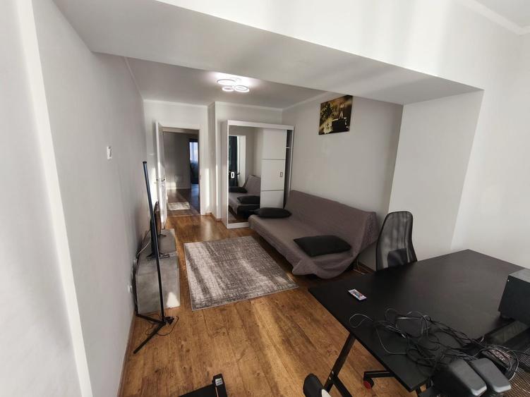 De inchiriat apartament spatios, 3 camere, pe Faleza, 850 euro
