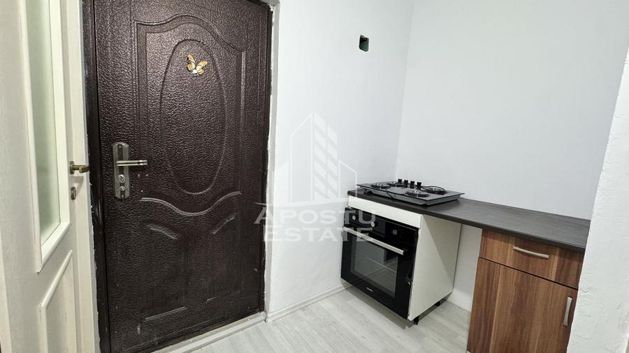 Garsoniera , etaj 4/4, zona Sagului