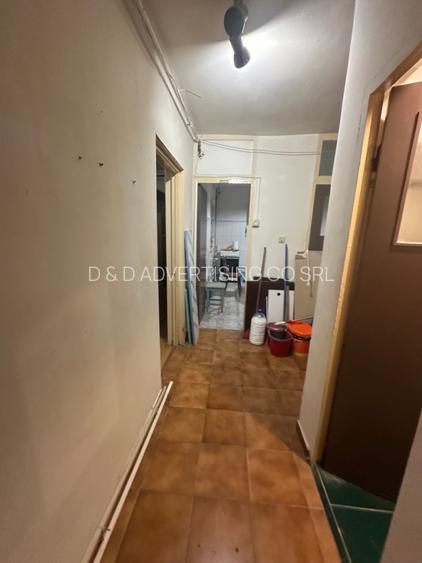 Dristor - 8 minute metrou - Apartament 4 camere - confort 1 -An constructie 1983 - 10