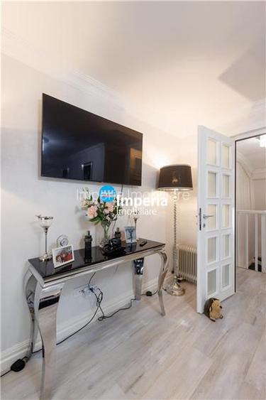 Vila premium de vanzare in Copou – 320 mp | 4 niveluri | 4 suite | 6 bai | Mobil