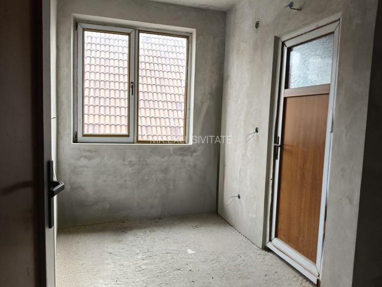Pensiune de vânzare în Rânca – oportunitate rară lângă pârtia M1 - 26