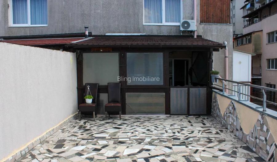 Apartament de vânzare 2 camere si terasa de 50 mp zona VIVO!