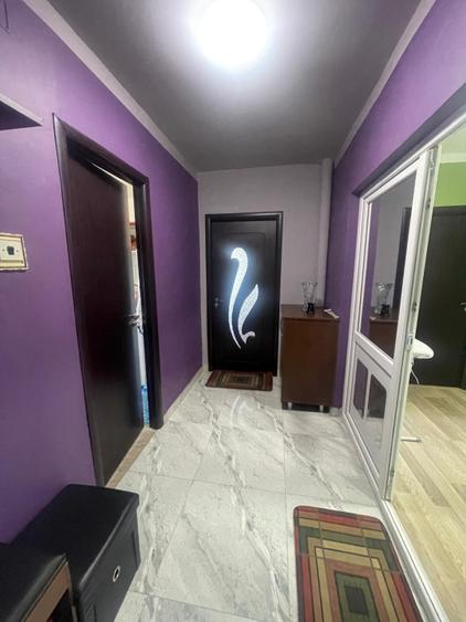 Apartament 4 camere, 89.88 mp, trilateral, 2 bai, zona Craiovita Promenada Mall