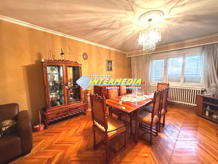 Casa 14 camere Sc=460 mp D+P+1+M cu 426 mp Teren CETATE Lidl Curte Asfalt - 6
