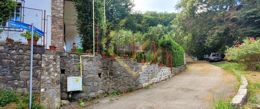 0% Vanzare teren si constructie Locatie de exceptie Calimanesti Calea lui Traian