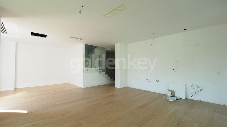 Lac Floreasca | Duplex 5 camere | 3 bai | 460mpc | gradina 175mp