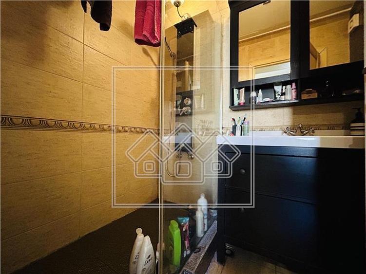 Apartament cu 4 camere, 2 bai, terasa - B-dul Victoriei