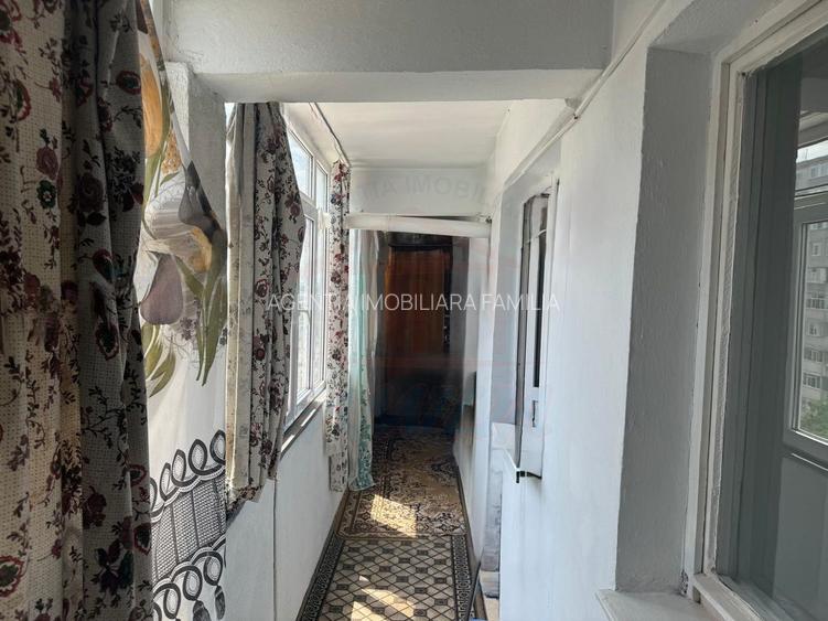 70.ooo euro, apartament 59 mp,  2 camere, decomandat etaj 5 Micro18 - 5
