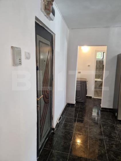 Spatiu comercial, 65 mp, zona Imparatul Traian