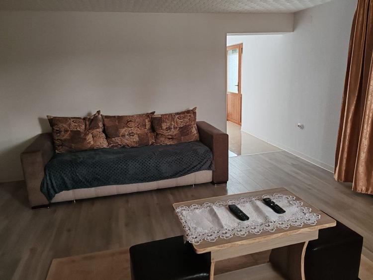 Casa parter+mansarda si teren in Lipovat, Vaslui