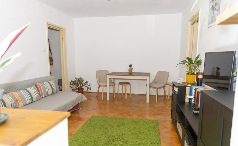 Apartament 2 camere Gemenii,renovat,parcare,mobilat,100000 Euro