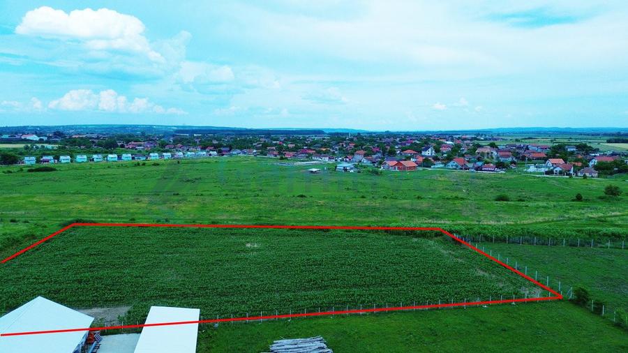 Teren pentru investitii industriale front stradal generos, Salard, aproape de A3