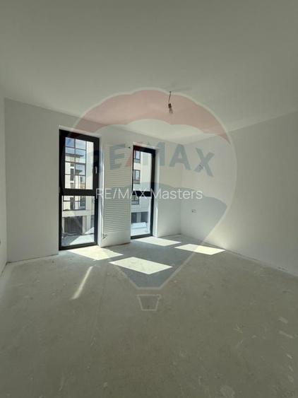 Clădire multifuncțională – 950 mp | P+3 | Lift | 26 locuri de parcare - 22