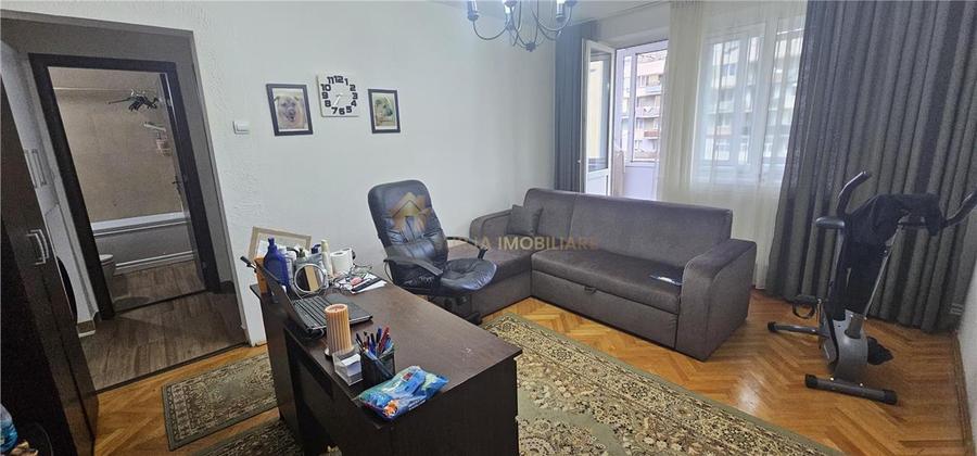 APARTAMENT 2 CAMERE 43 MP PLUS BALCON DE 10 MP ZONA MERCUR