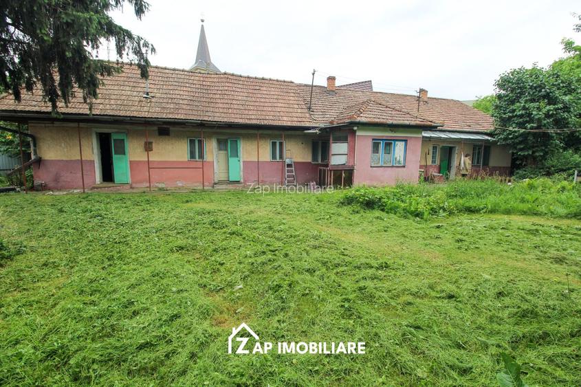 Unirii - Zona Darina - Casa 4 camere - Teren 691 mp cu deschidere 26 m - 5