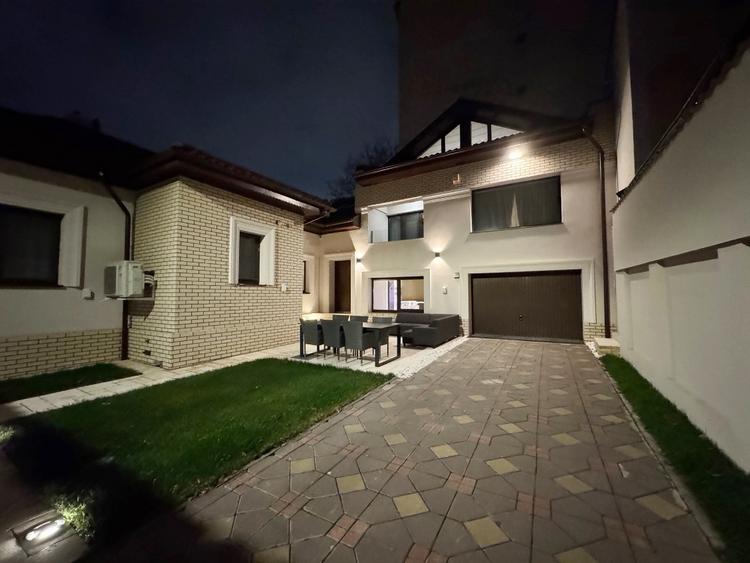 Casa individuala premium cu curte si garaj zona Floreasca