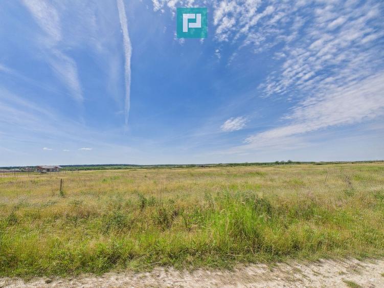 Teren intravilan 809 mp în Cihei