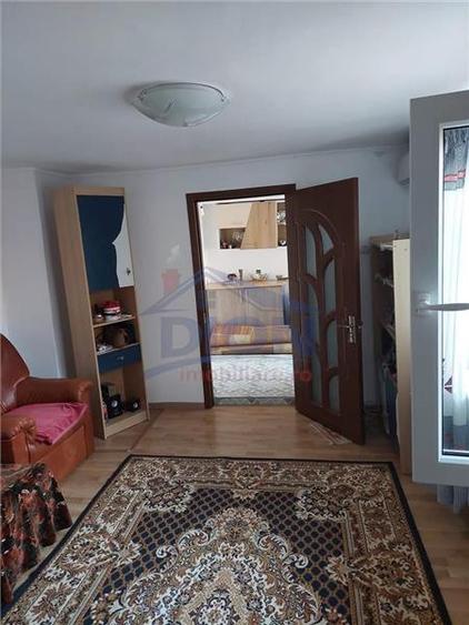 Casa si teren in TEI Petricani